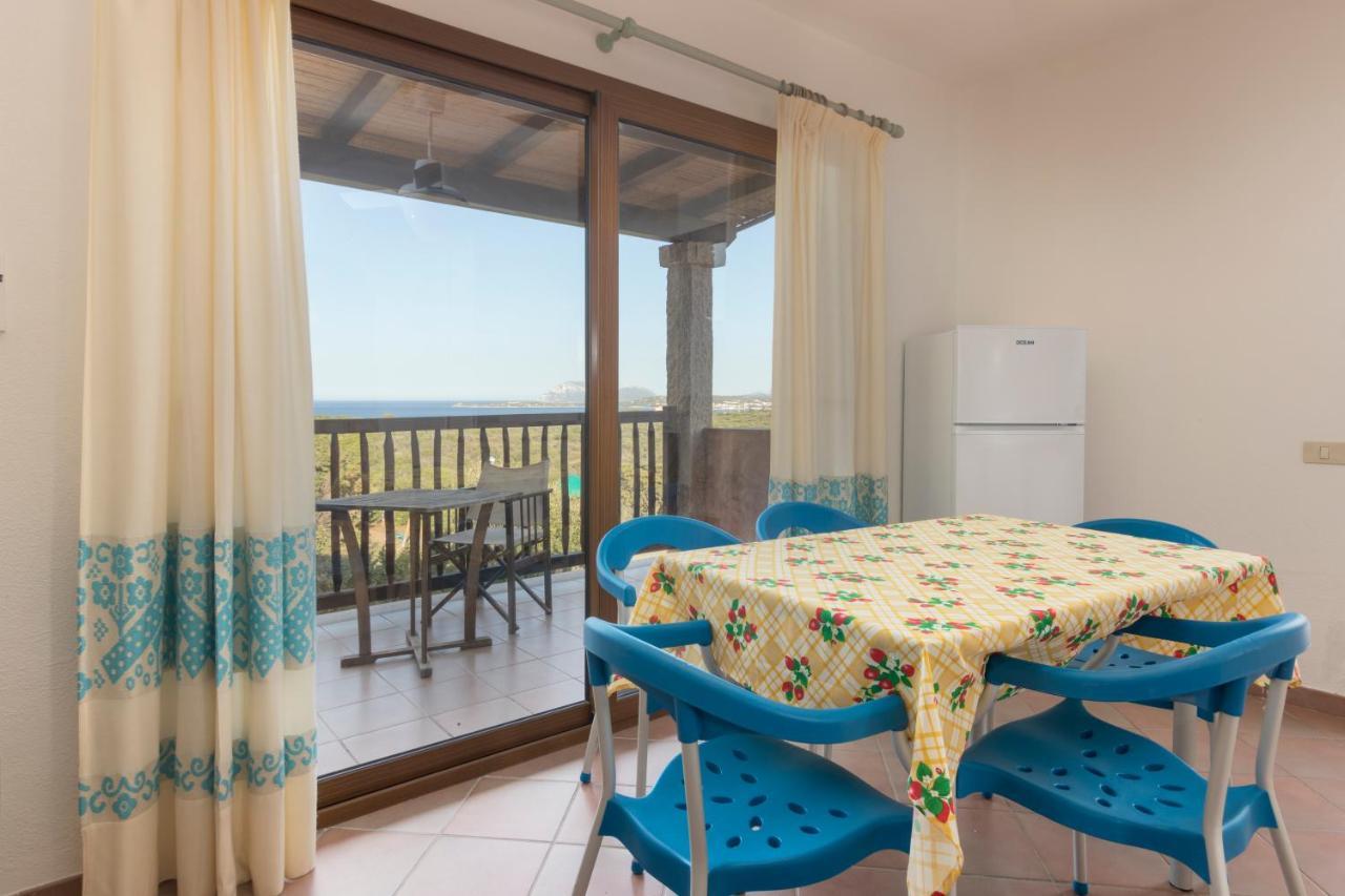 Residence Costa Ruja Portisco Eksteriør bilde